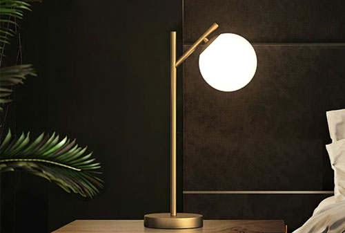 Cách chọn đèn bàn trang trí phù hợp với từng không gian