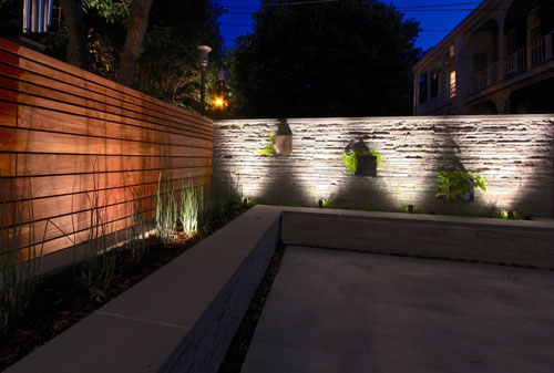 Cách Chọn Đèn LED Ngoài Trời Phù Hợp Cho Sân Vườn