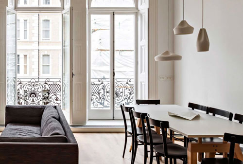 Cách lựa chọn đèn thả bàn ăn phù hợp cho không gian gia đình