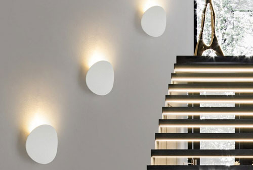 Đèn Gắn Tường Cầu Thang Đẹp: Sang Trọng Cho Ngôi Nhà Của Bạn