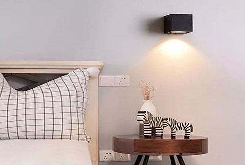 Đèn hắt tường 1 đầu và lý do nên chọn sản phẩm này cho không gian