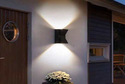 Đèn LED hắt tường ngoài trời Nâng tầm vẻ đẹp cho không gian sống