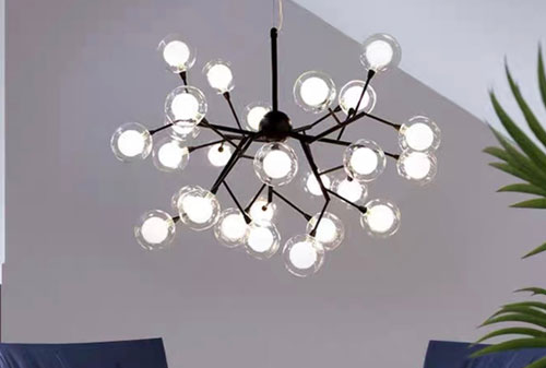 Đèn Trang Trí Tạo Nên Không Gian Sống Động và Ấm Cúng