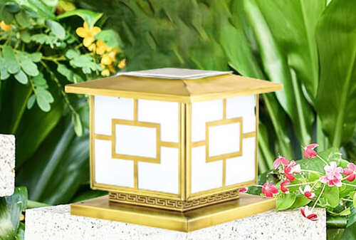 Đèn trụ cổng năng lượng mặt trời tiện ích và bền vững cho ngôi nhà