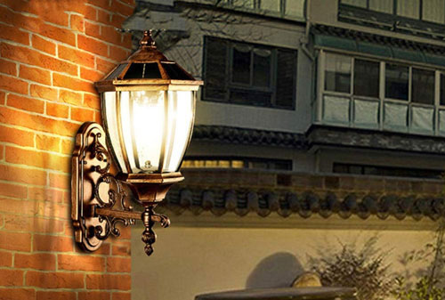 Đèn tường năng lượng mặt trời Giải pháp chiếu sáng tiện lợi, tiết kiệm