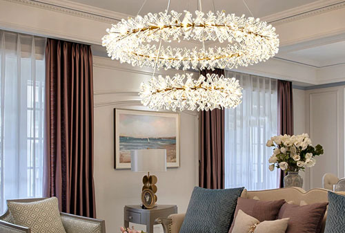 Những lưu ý khi lựa chọn phụ kiện đèn chùm pha lê cho không gian