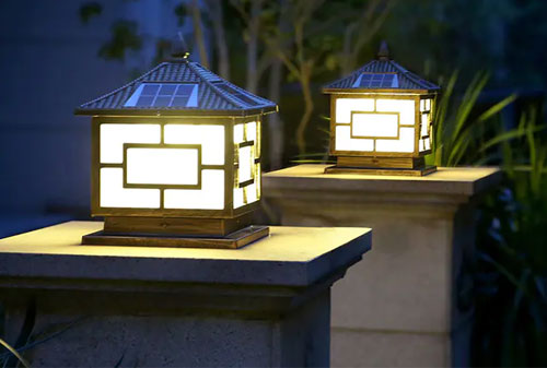 Những Mẫu Đèn Trụ Cổng Năng Lượng Mặt Trời: Tiện Ích & Hiệu Quả