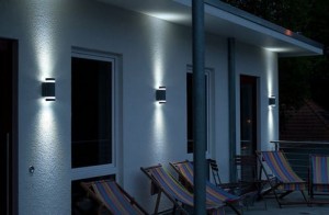 Tại sao nên lựa chọn đèn tường ngoài trời hiện đại cho không gian của bạn Tại sao nên lựa chọn đèn tường ngoài trời hiện đại cho không gian của bạn