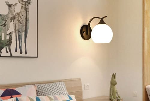 Tạo điểm nhấn tinh tế cho không gian với đèn trang trí treo tường giá rẻ