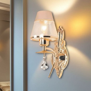 Đèn gắn tường chao thủy tinh trong phòng ngủ chung cư DR-NV8562/1