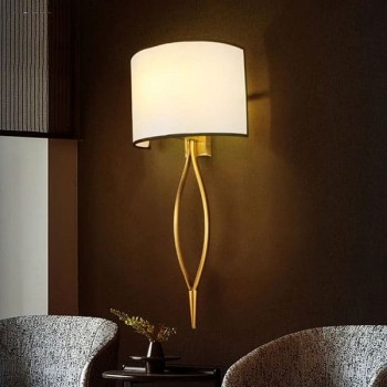 Đèn tường trang trí phòng khách thân xi vàng chao vải H600mm PH-GT430