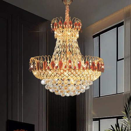 Đèn chùm pha lê sang trọng phù hợp với không gian trần cao và rộng