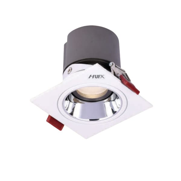 so sánh đèn spotlight và downlight trong không gian phòng khách