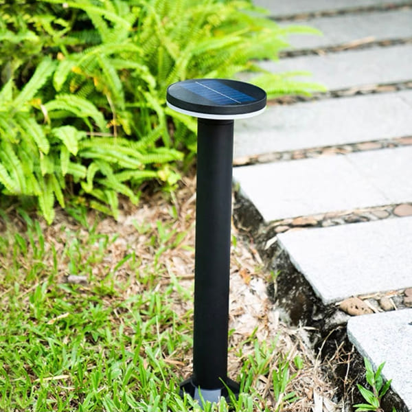 Đèn trụ tròn năng lượng mặt trời chiếu sáng lối đi sân vườn