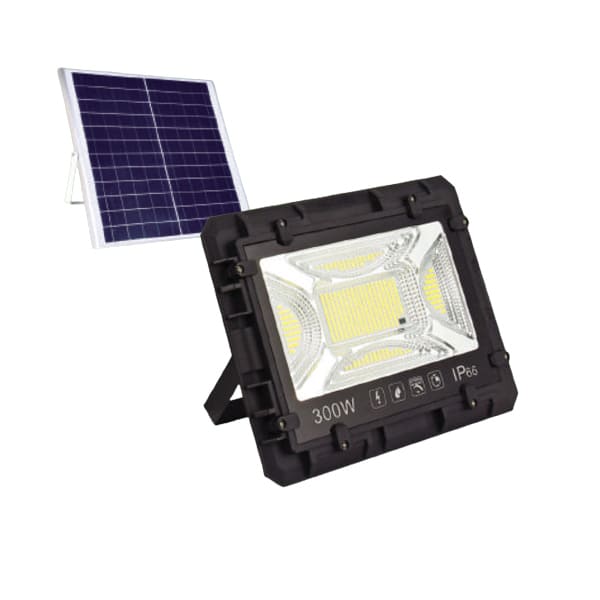 Biểu đồ hiệu suất sạc của tấm pin Mono và Poly trong điều kiện trời âm u nhiều mây