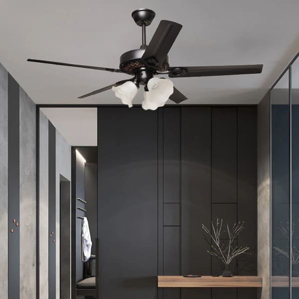 Mô phỏng sử dụng ty treo dài cho quạt trần trong không gian trần biệt thự cao