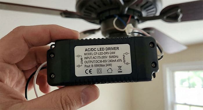 Cách đọc thông số Output trên cục chấn lưu (Driver) của đèn quạt trần