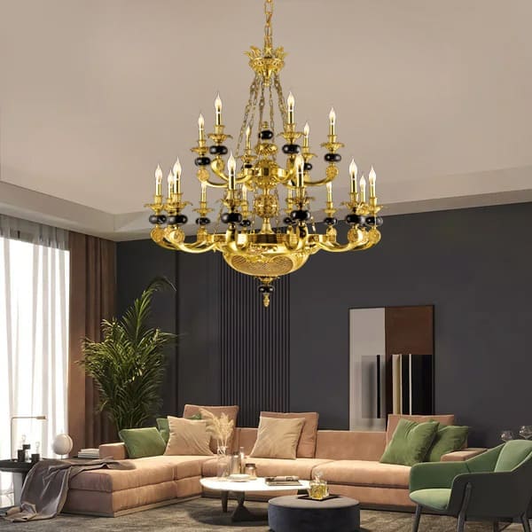 Đèn chùm đồng đá Marble Tây Ban Nha trong phòng khách cổ điển