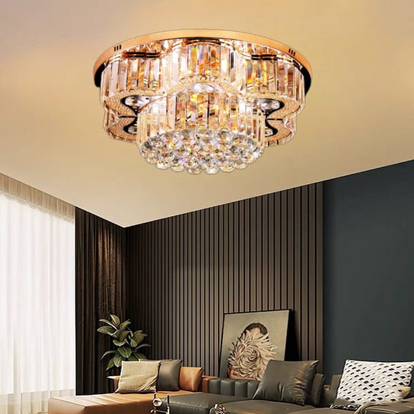 Đèn mâm pha lê ốp sát trần giúp tiết kiệm chiều cao không gian