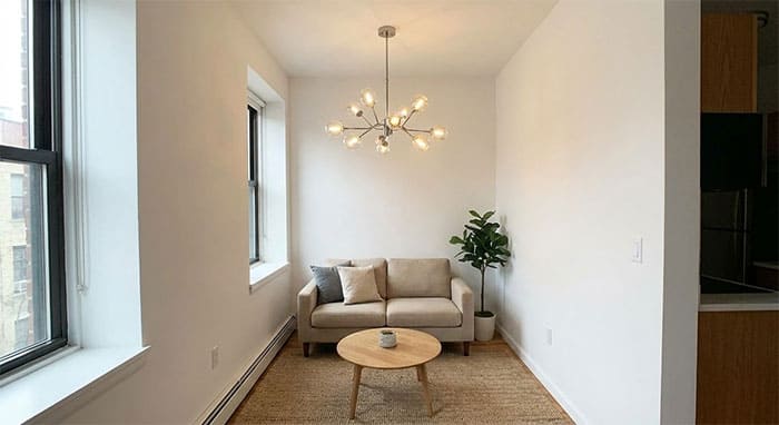 Mẫu đèn chùm hiện đại kích thước nhỏ gọn trong phòng khách diện tích hẹp