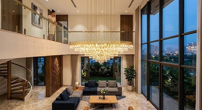 Mẫu đèn thả thông tầng phòng khách có đường kính lớn hơn 1 mét