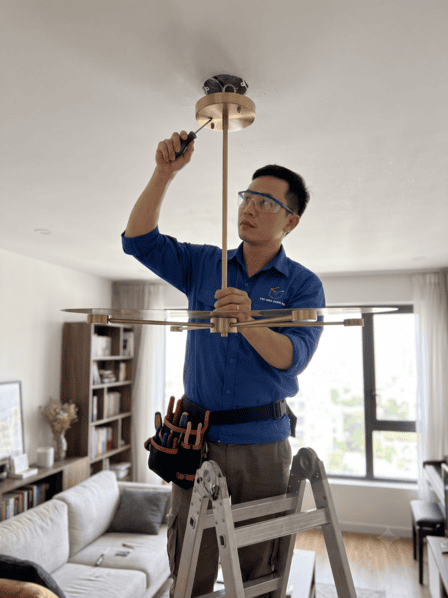 đèn chùm sát trần tân cổ điển