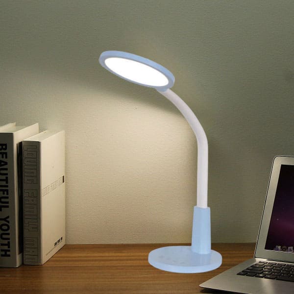 Đèn bàn cho làm việc và đèn học phải điều chỉnh được cự ly góc độ, giảm được độ chói khi chiếu sáng