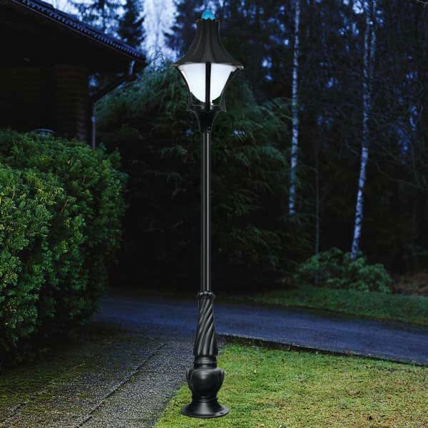 Phân loại cột đèn sân vườn theo phong cách