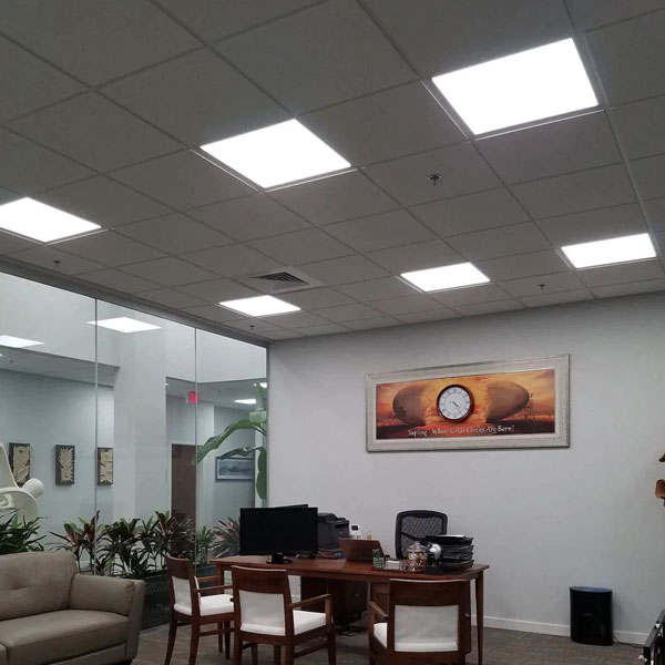 So sánh giống và khác nhau của đèn downlight và đèn panel