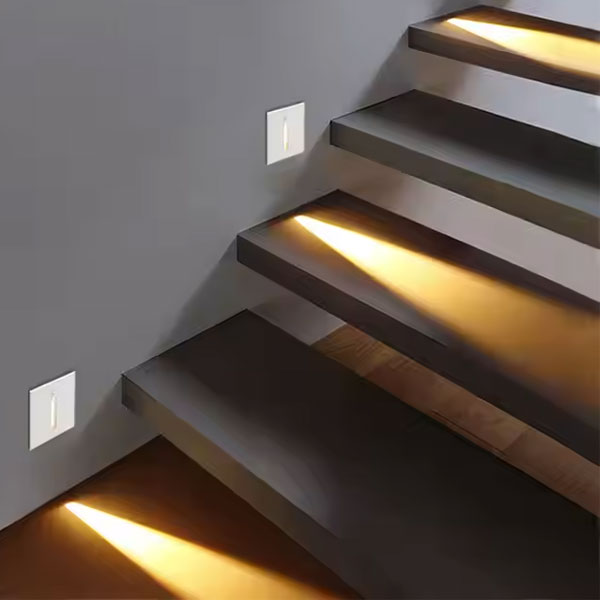 Cách chọn đèn tường cầu thang phù hợp với từng loại cầ thang