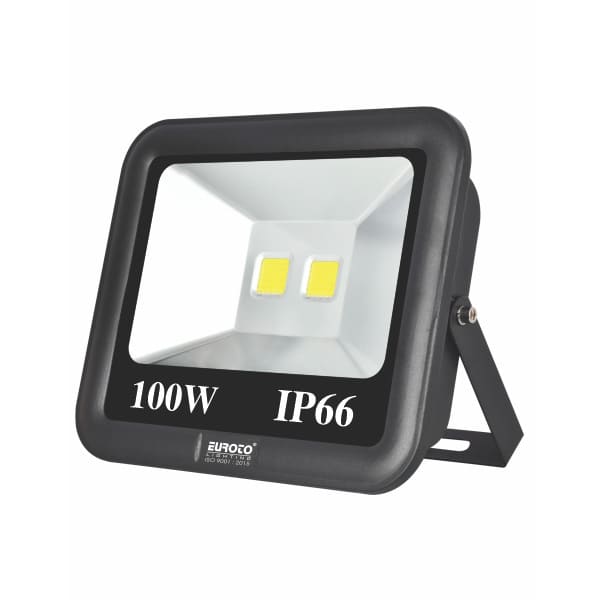 Đèn pha LED 100W trong chiếu sáng ngoài trời Giải pháp hiệu quả và thẩm mỹ